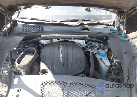 2017 Porsche Macan z USA, uszkodzony, nr VIN WP1AA2A52HLB81084